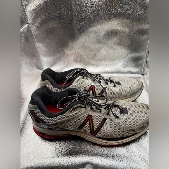 New Balance Men's Athletic Shoes - Gray and Red - Picture 3 of 11